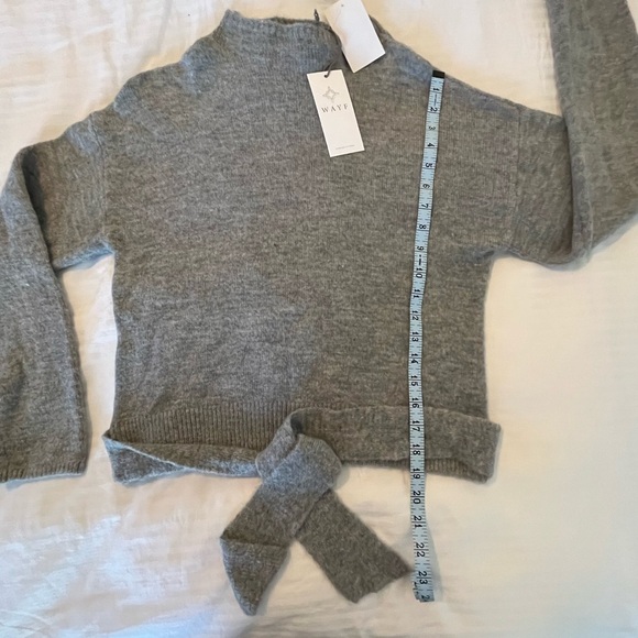 WAYF Sweater - Picture 7 of 7